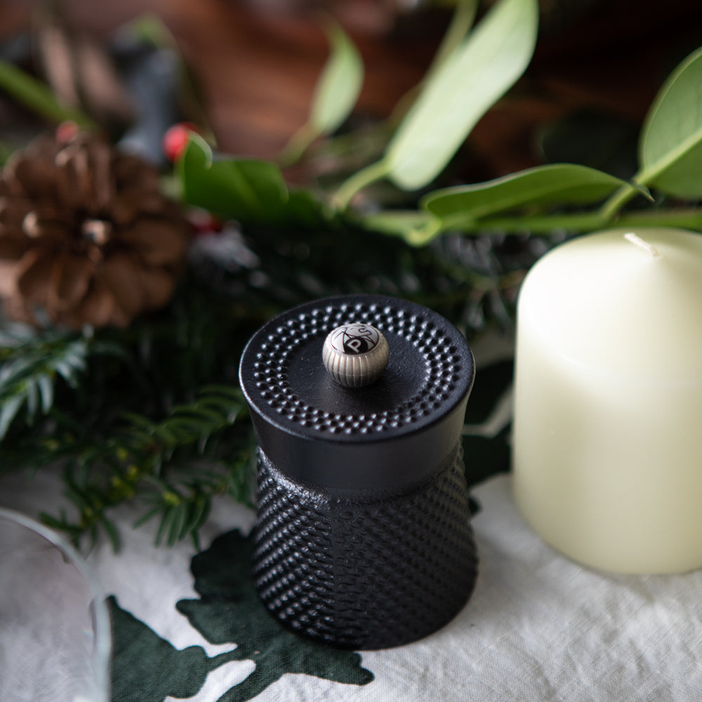 Peugeot Bali Fonte Cast Iron Pepper Mill / Black