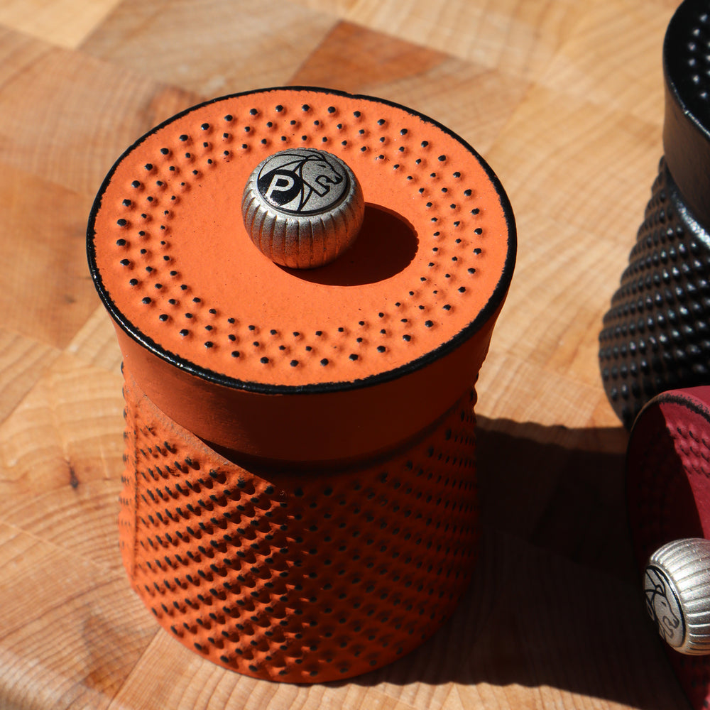 Peugeot Bali Fonte Cast Iron Pepper Mill / Orange